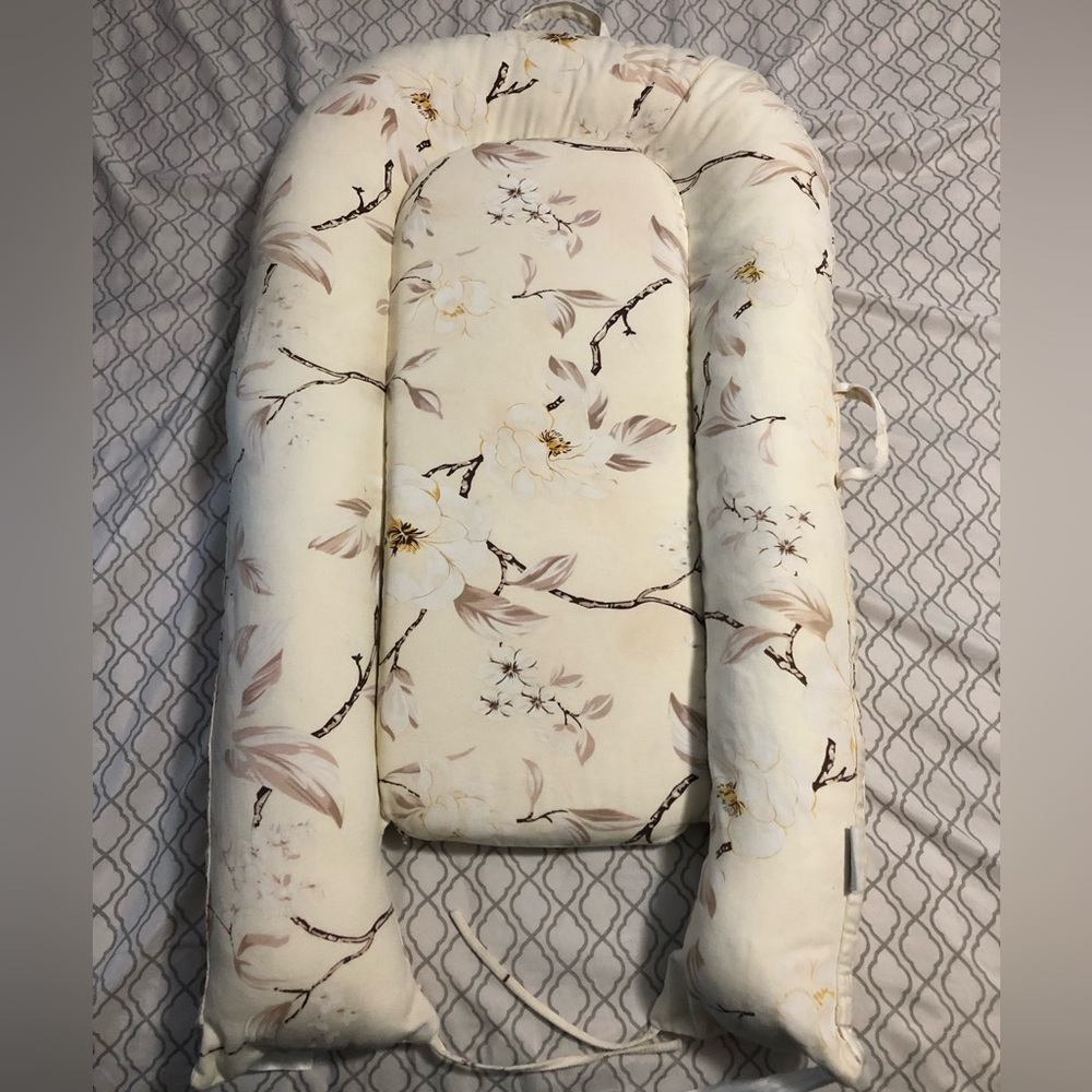 Mamibaby portable baby lounger Free shipping!